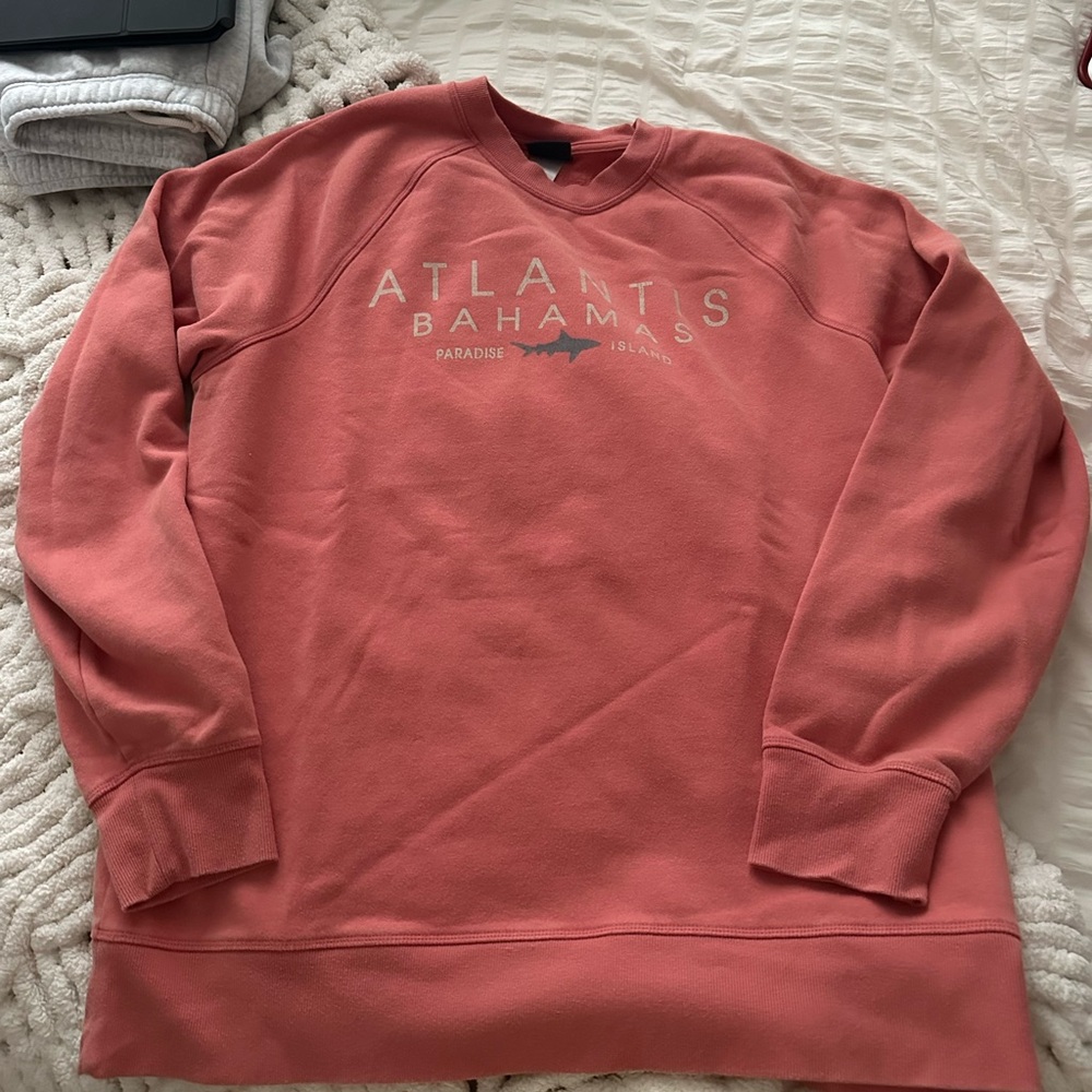 Atlantis Bahamas crewneck